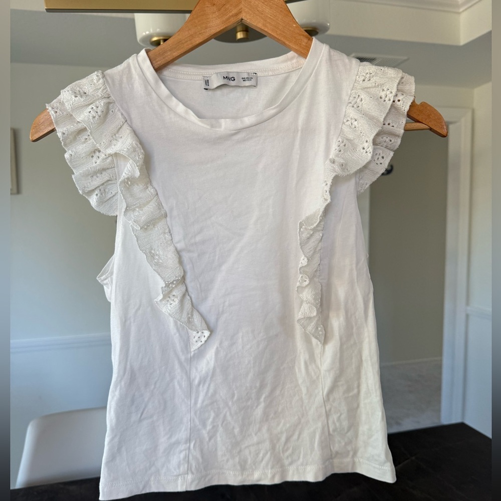 White Ruffled Sleeveless Top Mango